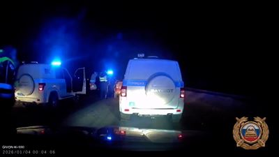 {Угрожал таксисту ножом}