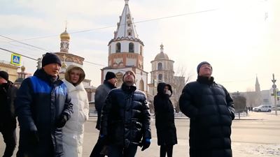 {Экскурсия по городу}