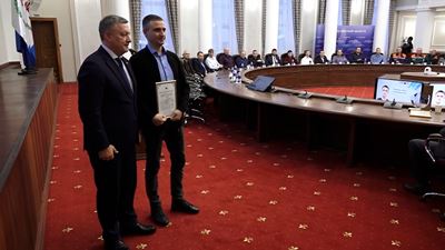 {Наградили энергетиков}