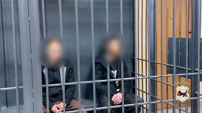 {Похищали и вымогали деньги}