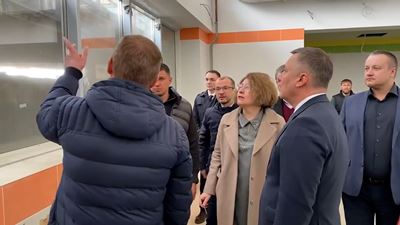 {Строят новую поликлинику}
