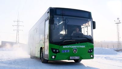 {Наградили водителей автобусов}