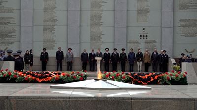 {Торжественный митинг}