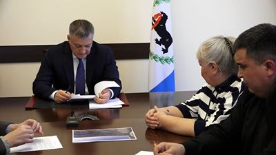 {Пообщался с гражданами}