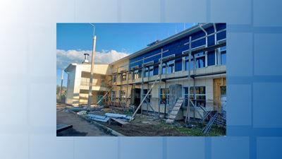 {Возобновили строительство школы}