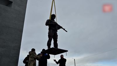 {Работают над Мемориалом воинам СВО }