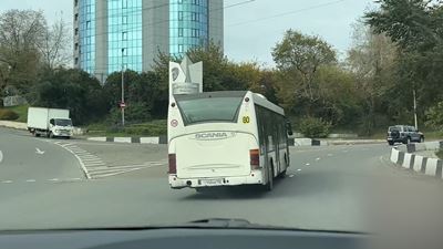 {Следят за соблюдением ПДД }