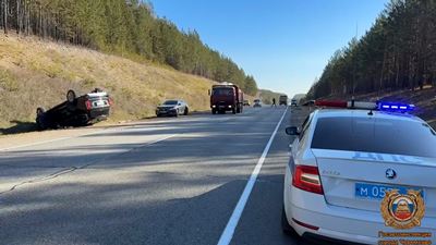 {Столкнулись на встречной полосе }