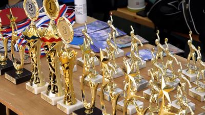 {Соревнования по настольному теннису}