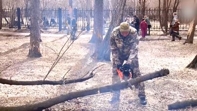 {Убрались в городе}