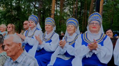 {Провели Черемуховый фестиваль }