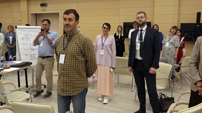 {Обсудили развитие туризма}