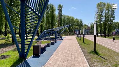 {Осмотрели парки и скверы}