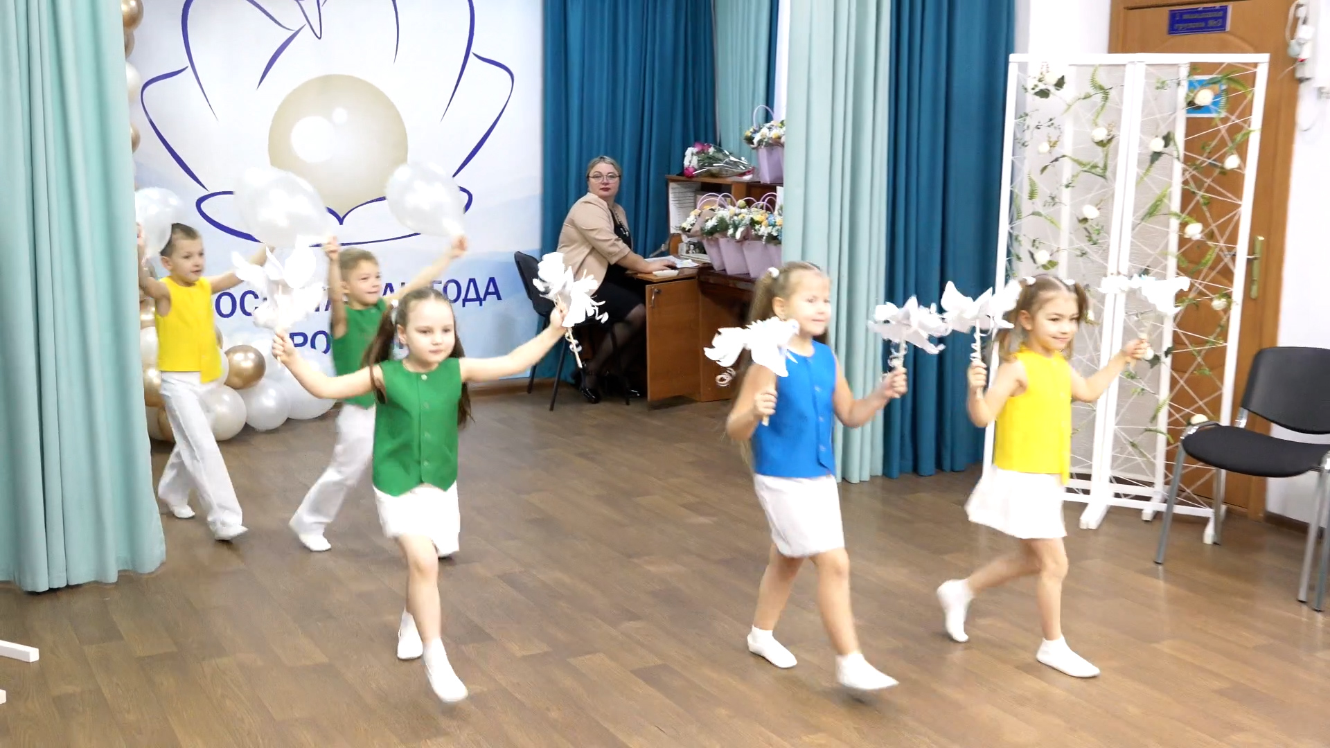 {«Воспитатель года россии-2025» }