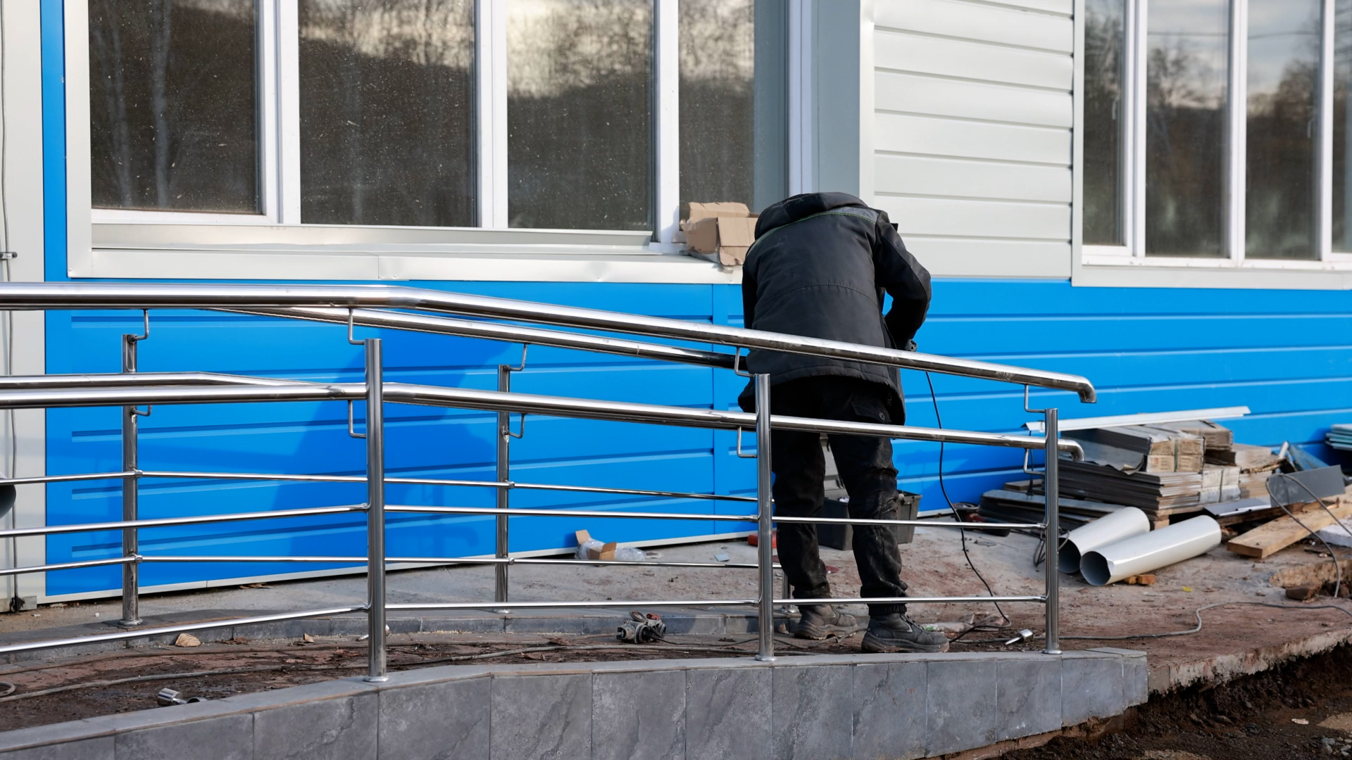 {Завершают преображение школы}