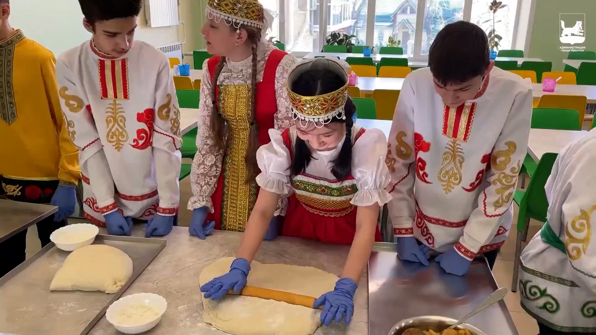 {Праздник сибирского пирога}