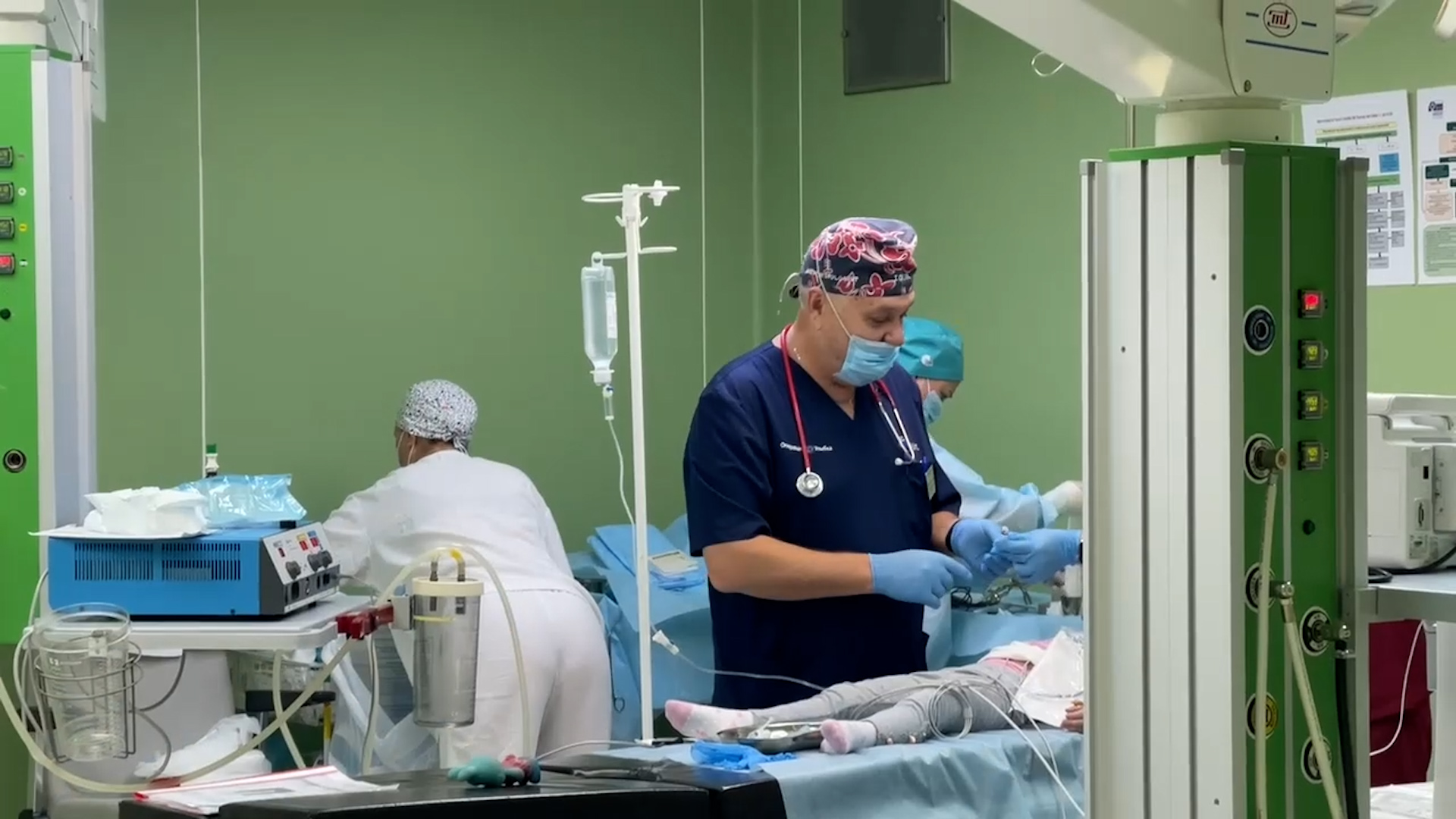 {Акция по лечению детей}