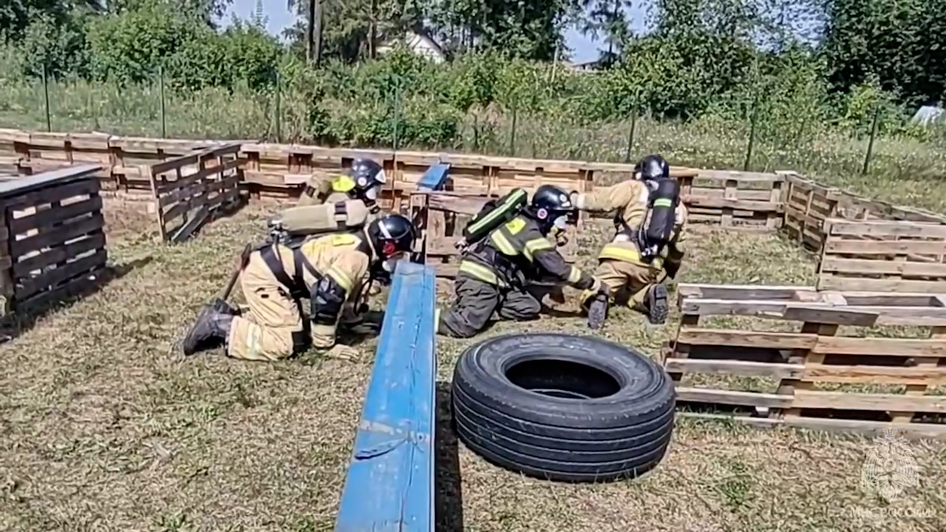 {Подготовка пожарных}