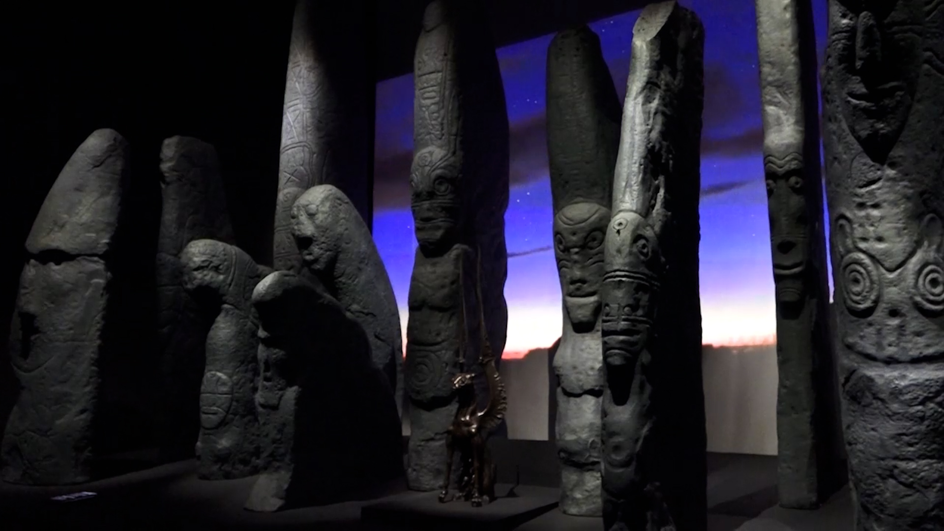 {Открылась археологическая выставка}