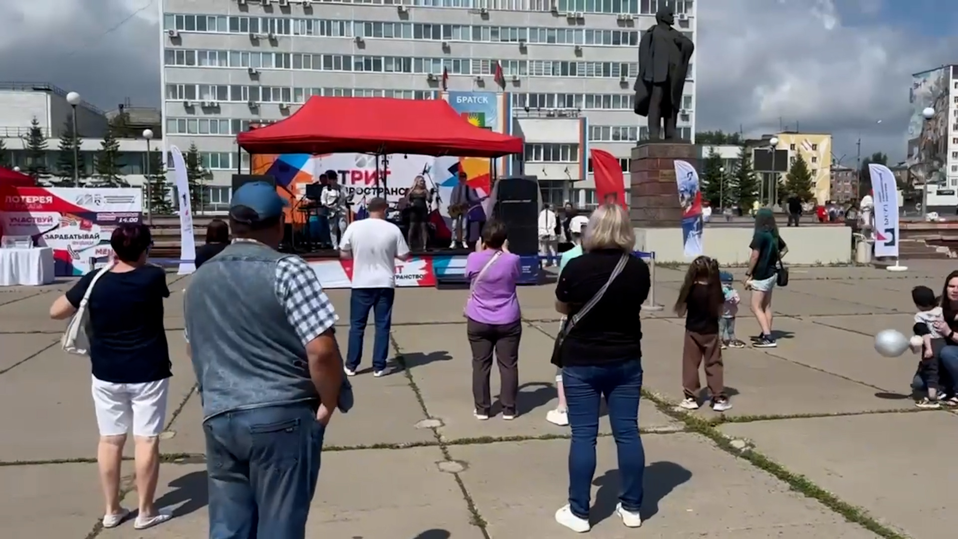 {День металлурга }