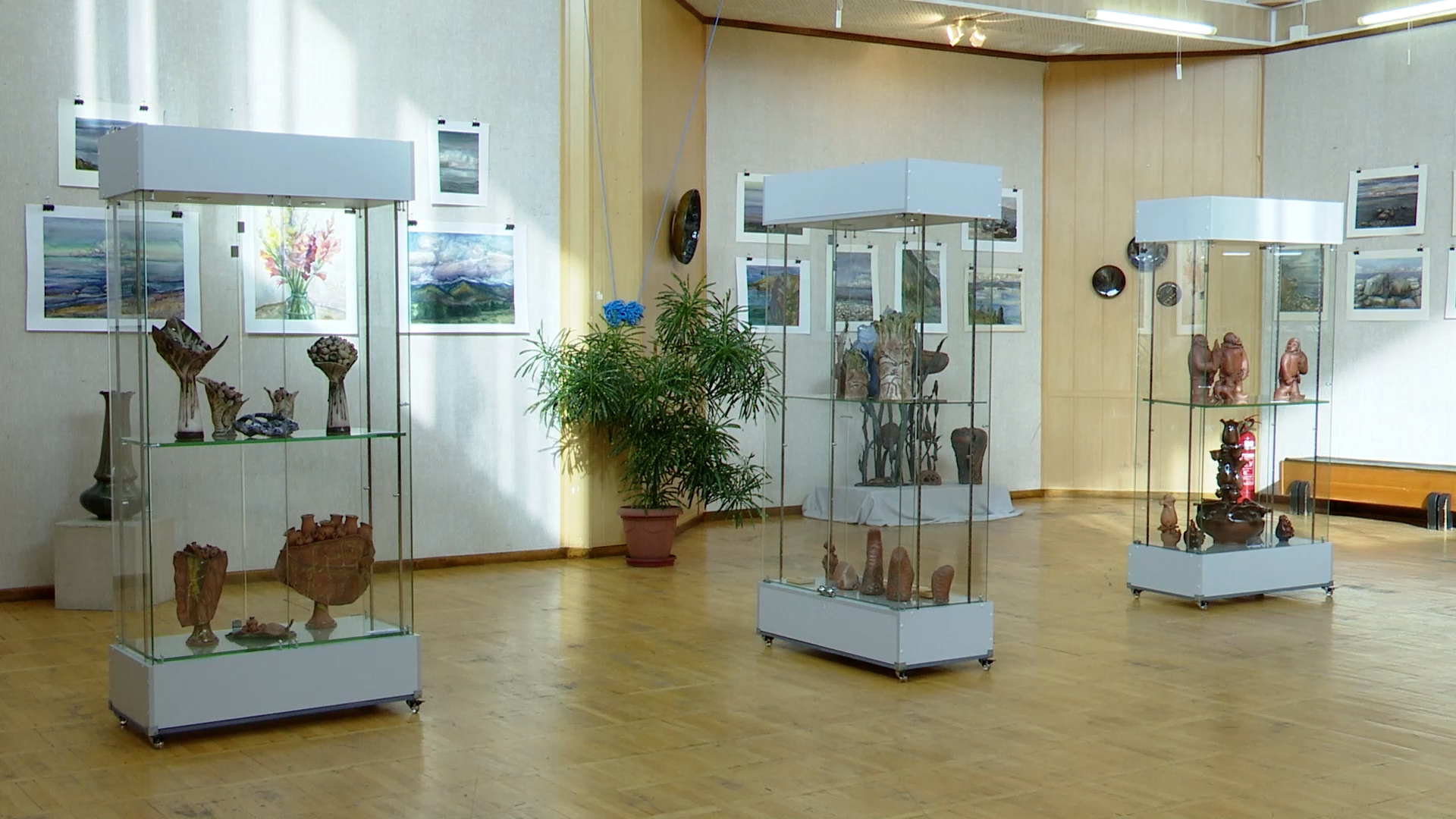 {Выставка «Мир керамики»}