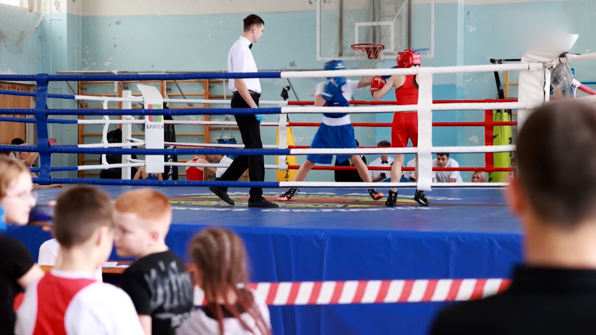 {Первый этап турнира по боксу}