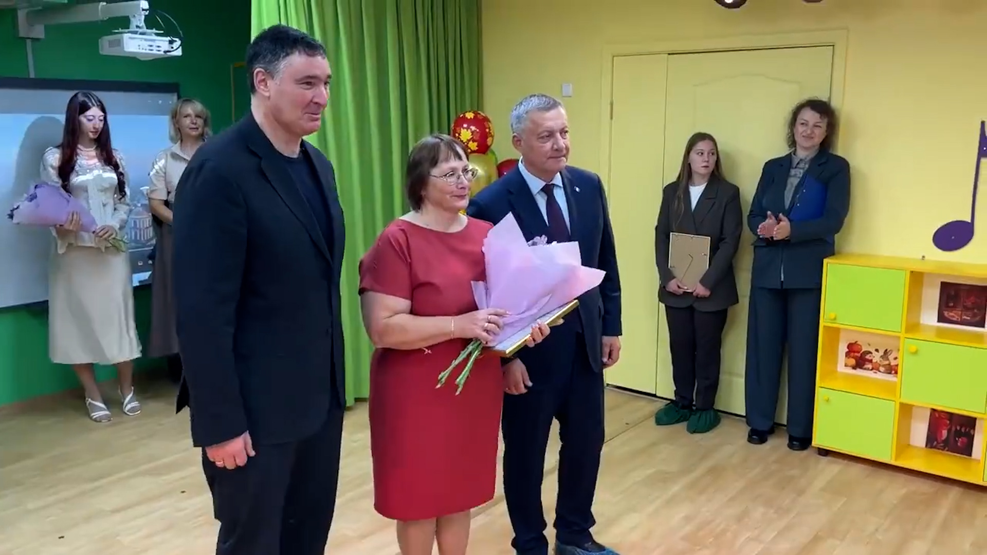 {Благодарили воспитателей}