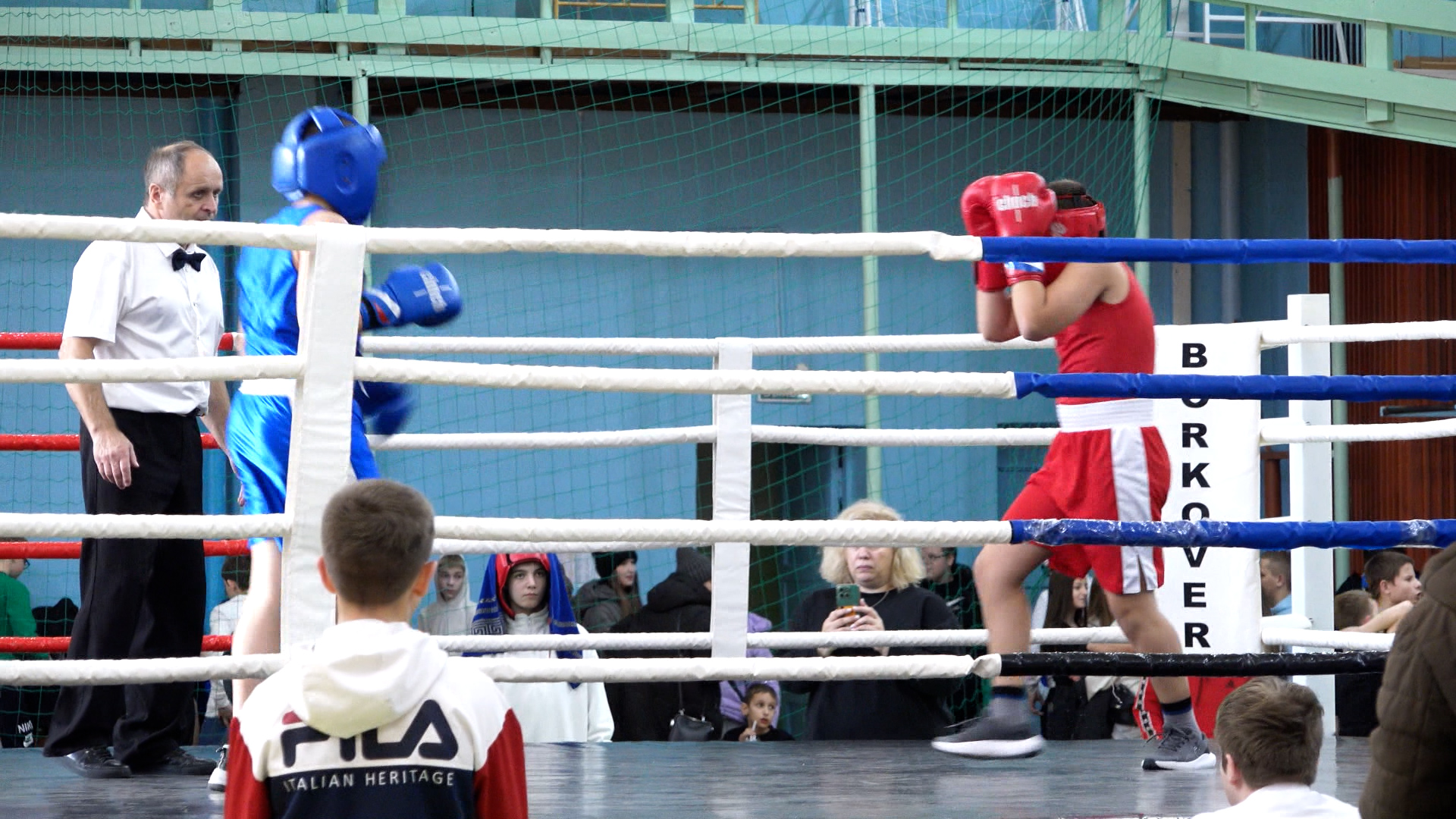 {Сошлись на ринге }