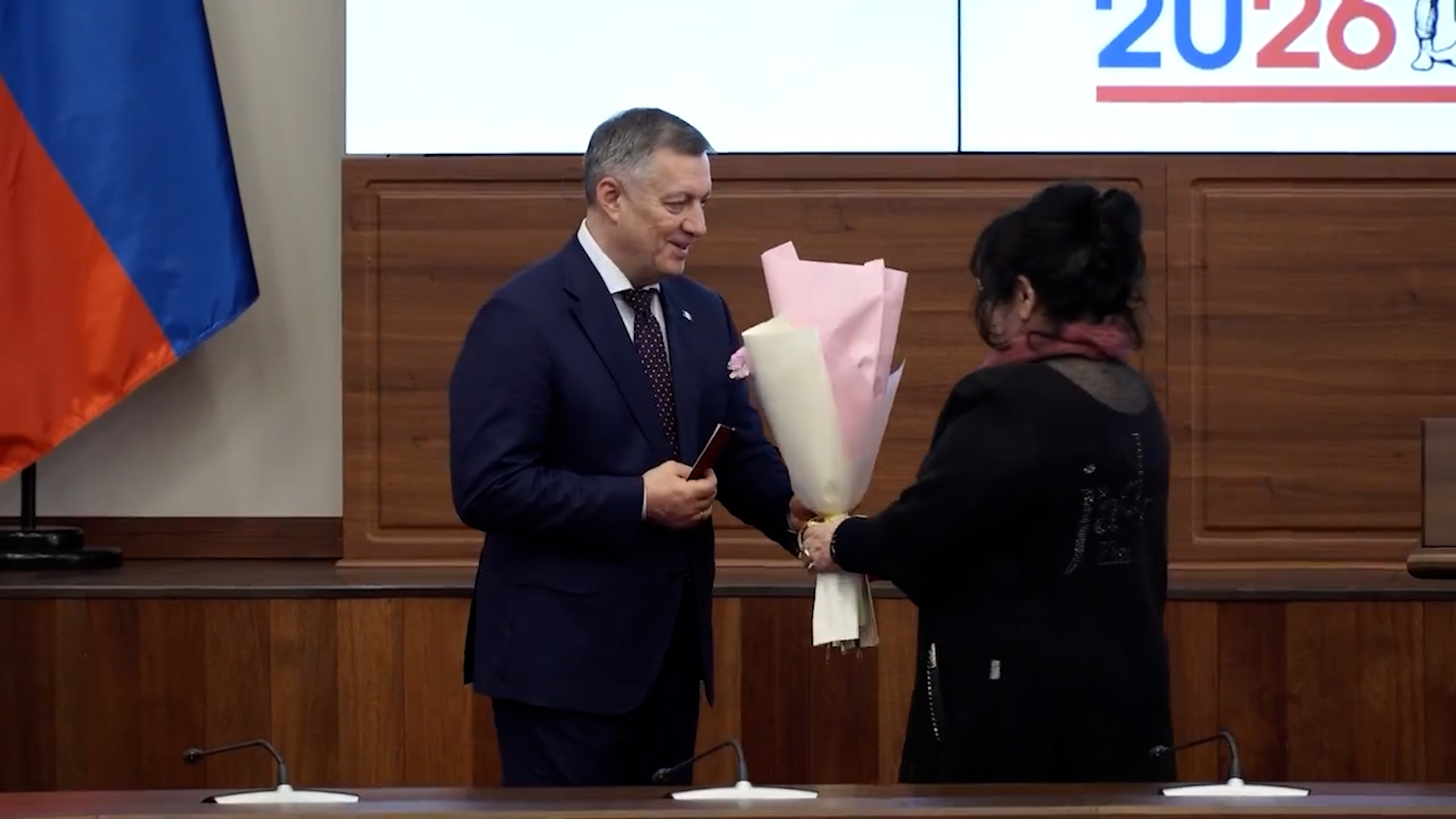 {Наградил жителей Приангарья}