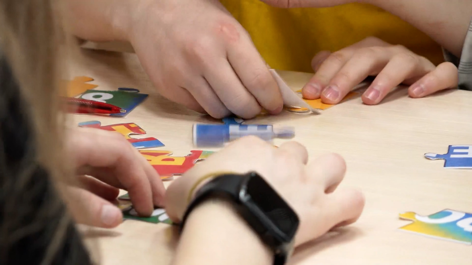 {Провели квиз-игру}