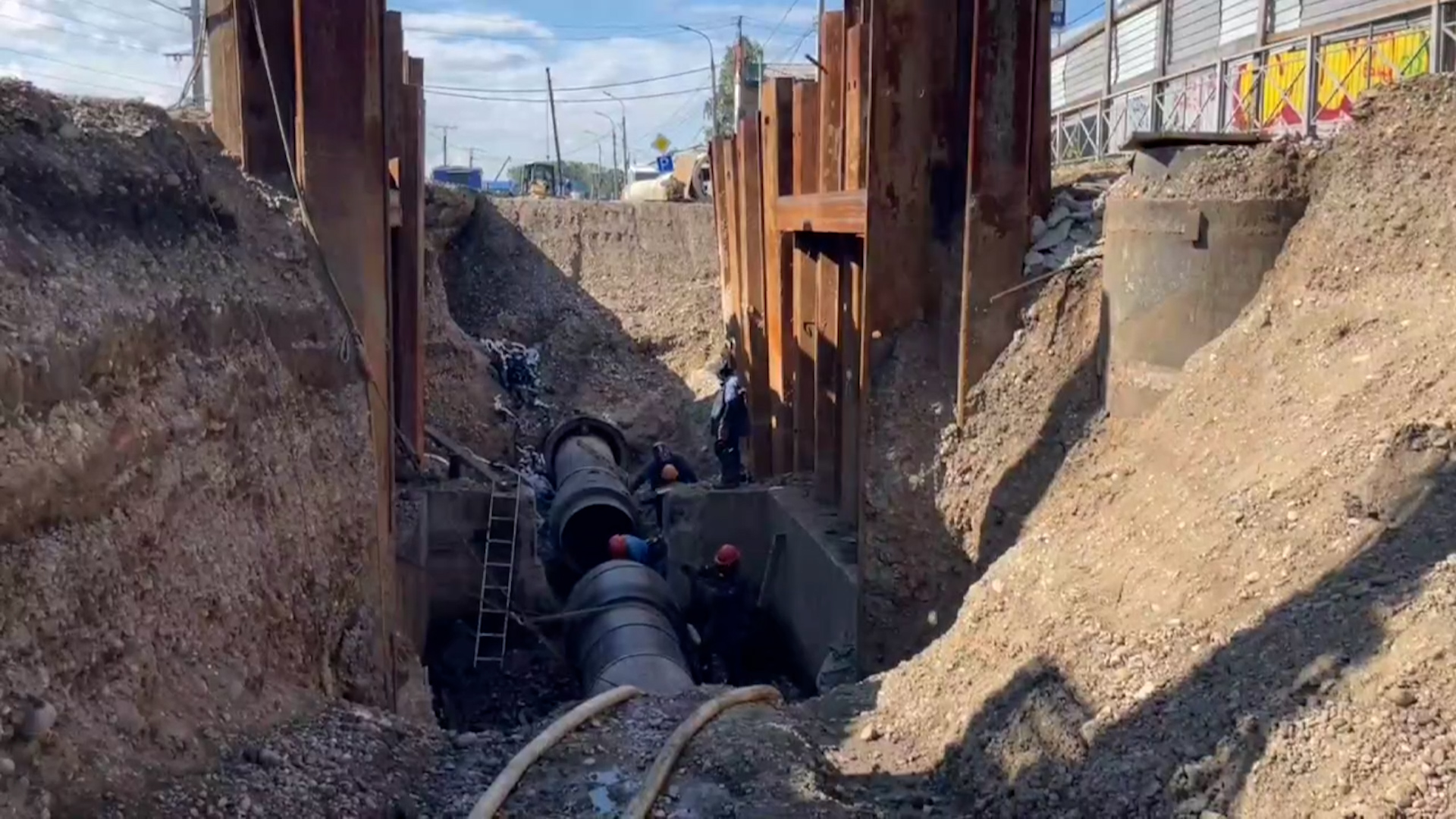 {Обустройство дорог }