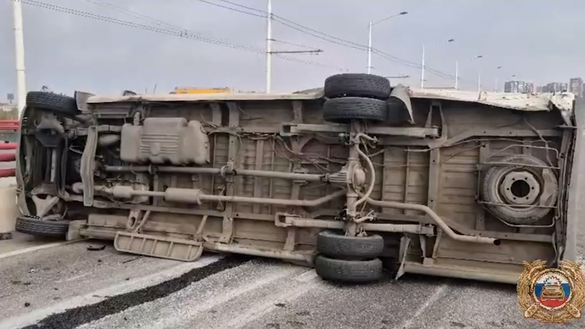 {Авария с участием микроавтобуса}