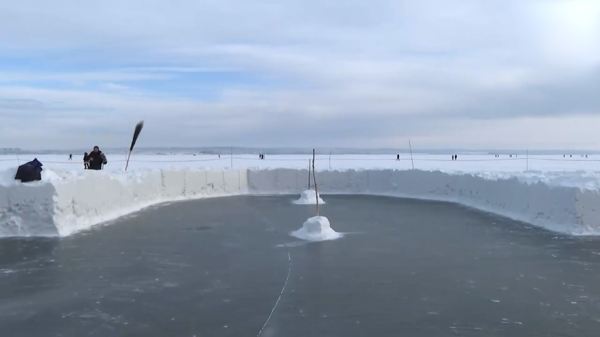 {Подготовка к Крещению продолжается}