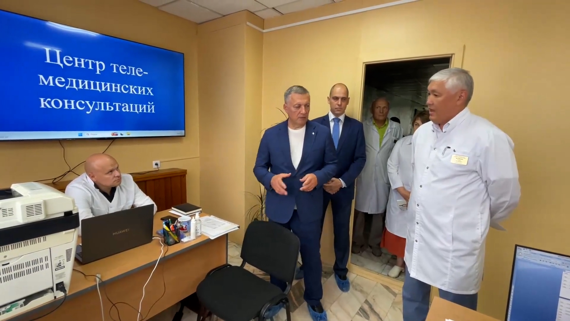 {Осмотрели госпиталь ветеранов войн}